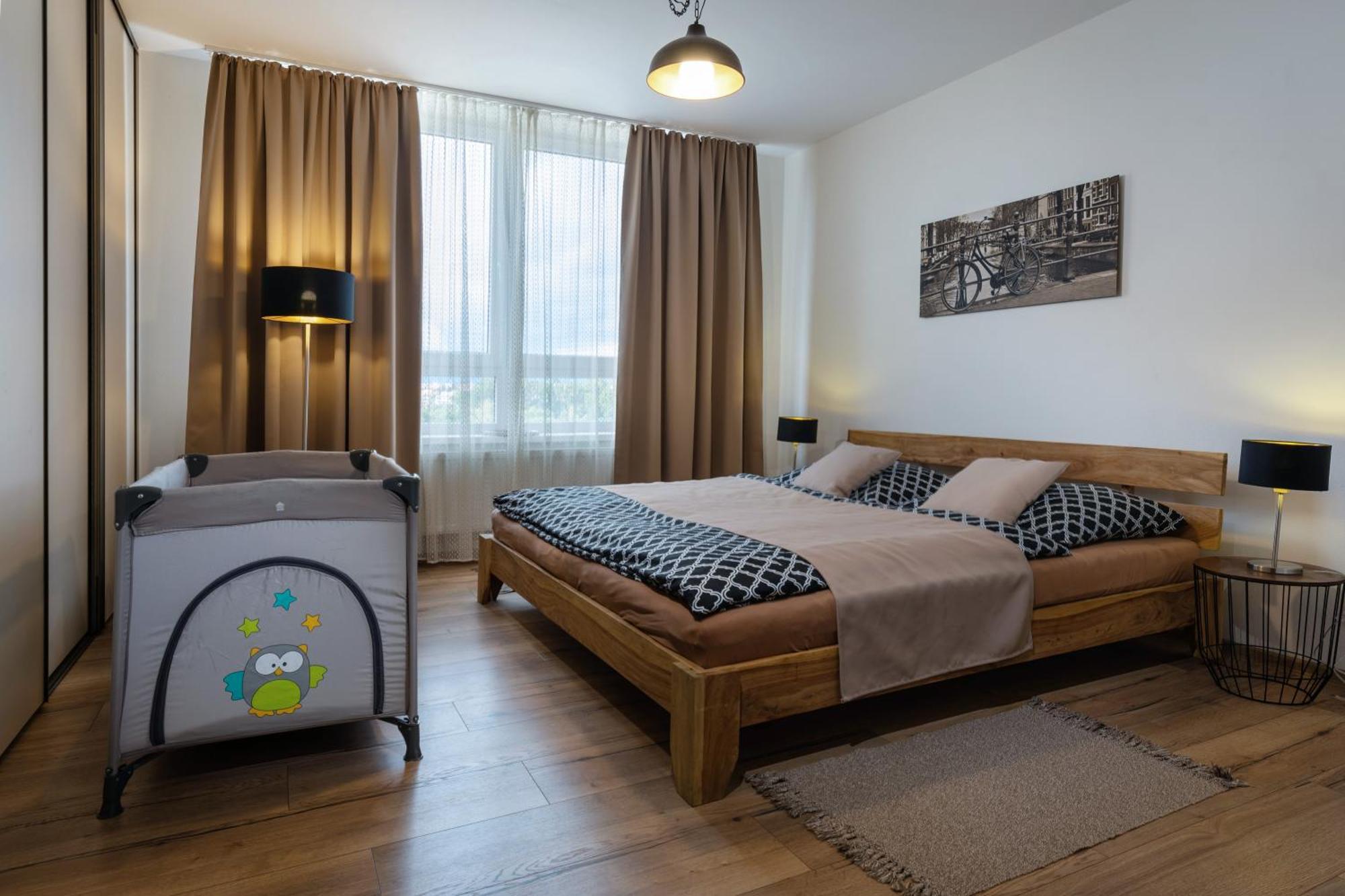 A-Partman Sk - Main Square - Private Parking - Mountain View - Top Floor - 82 M2 Poprad Eksteriør bilde